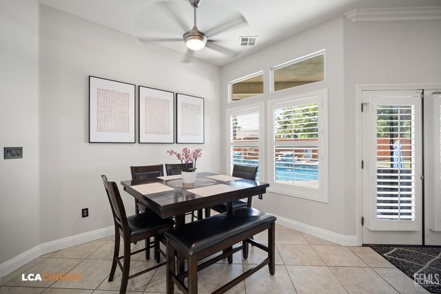 12813 Hawaii Lane, Bakersfield, CA 93312
