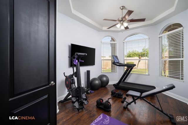 12813 Hawaii Lane, Bakersfield, CA 93312