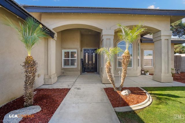 12813 Hawaii Lane, Bakersfield, CA 93312