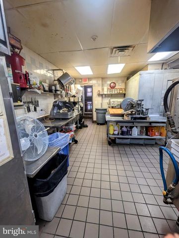 3901 STATE RD, Drexel Hill, PA 19026