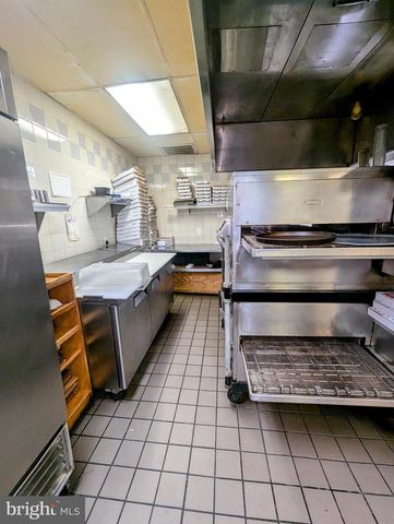 3901 STATE RD, Drexel Hill, PA 19026