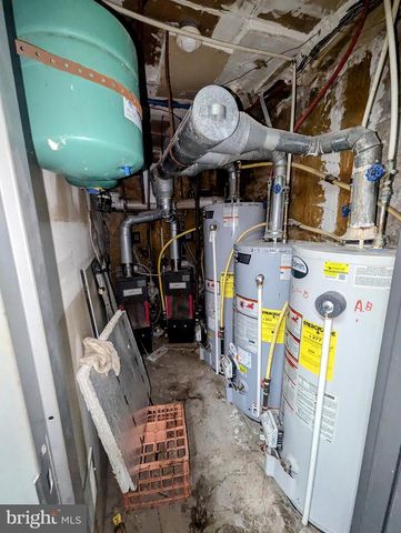 3901 STATE RD, Drexel Hill, PA 19026