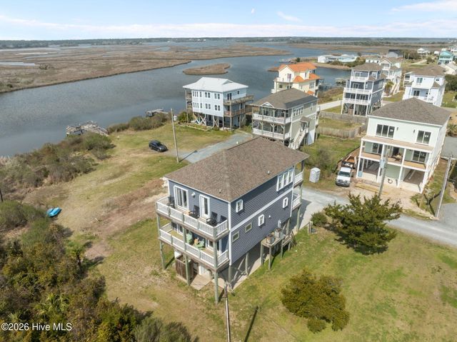 1517 Wahoo Street, N Topsail Beach, NC 28460