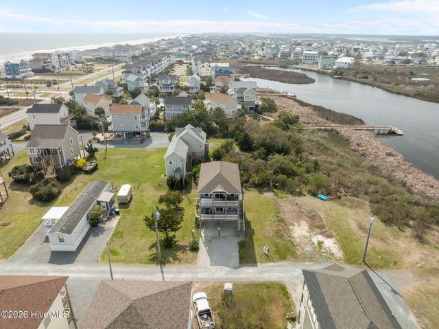 1517 Wahoo Street, N Topsail Beach, NC 28460