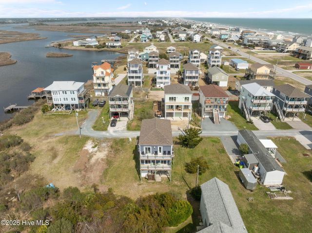 1517 Wahoo Street, N Topsail Beach, NC 28460