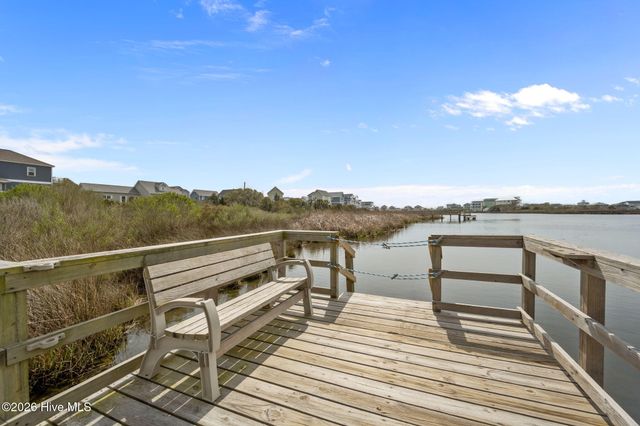 1517 Wahoo Street, N Topsail Beach, NC 28460