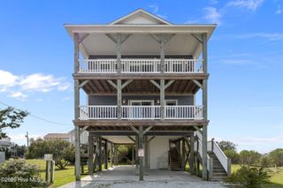 1517 Wahoo Street, N Topsail Beach, NC 28460