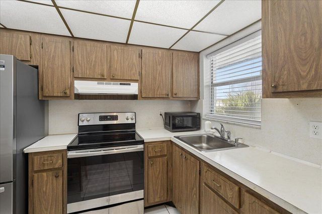 8510 Sunrise Lakes Boulevard 301, Sunrise, FL 33322