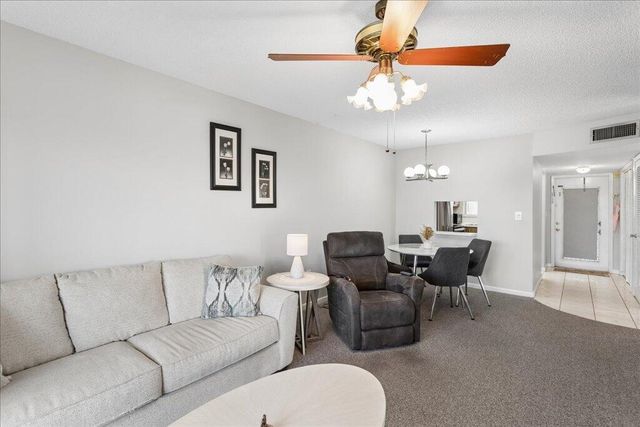 8510 Sunrise Lakes Boulevard 301, Sunrise, FL 33322
