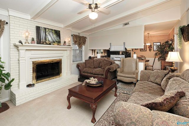 803 Long Bow Drive SW, Decatur, AL 35603