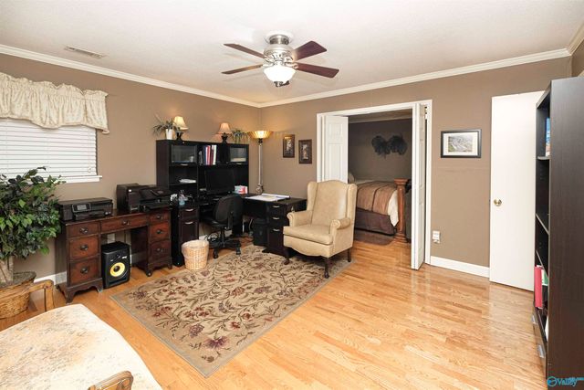 803 Long Bow Drive SW, Decatur, AL 35603