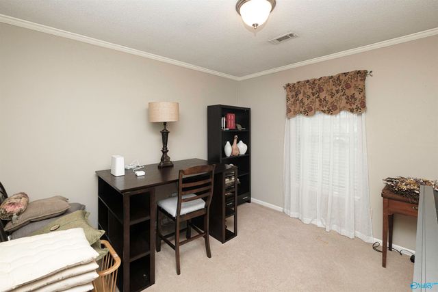 803 Long Bow Drive SW, Decatur, AL 35603