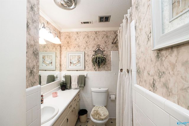 803 Long Bow Drive SW, Decatur, AL 35603