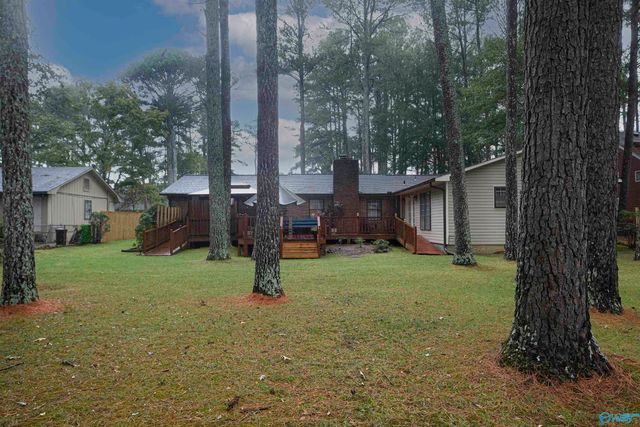 803 Long Bow Drive SW, Decatur, AL 35603