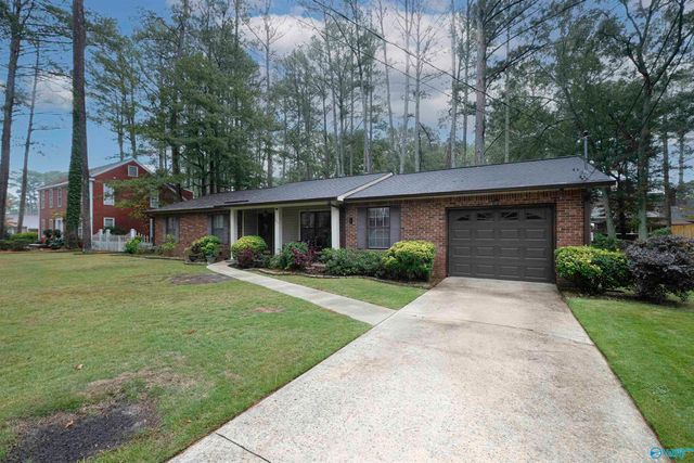 803 Long Bow Drive SW, Decatur, AL 35603