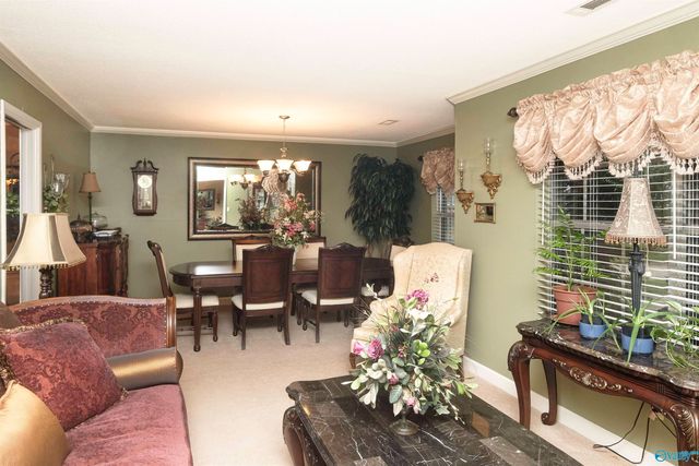 803 Long Bow Drive SW, Decatur, AL 35603