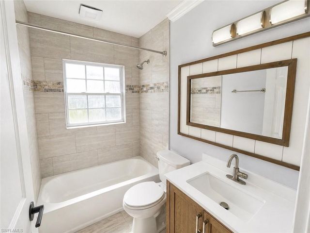 2079 E Tobago CIR, Fort Myers, FL 33905