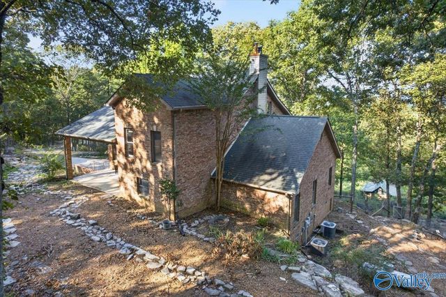 1649 Low Gap Road, New Hope, AL 35760