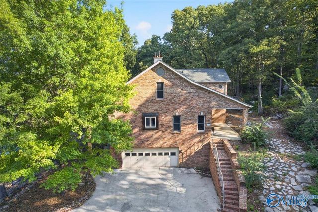 1649 Low Gap Road, New Hope, AL 35760