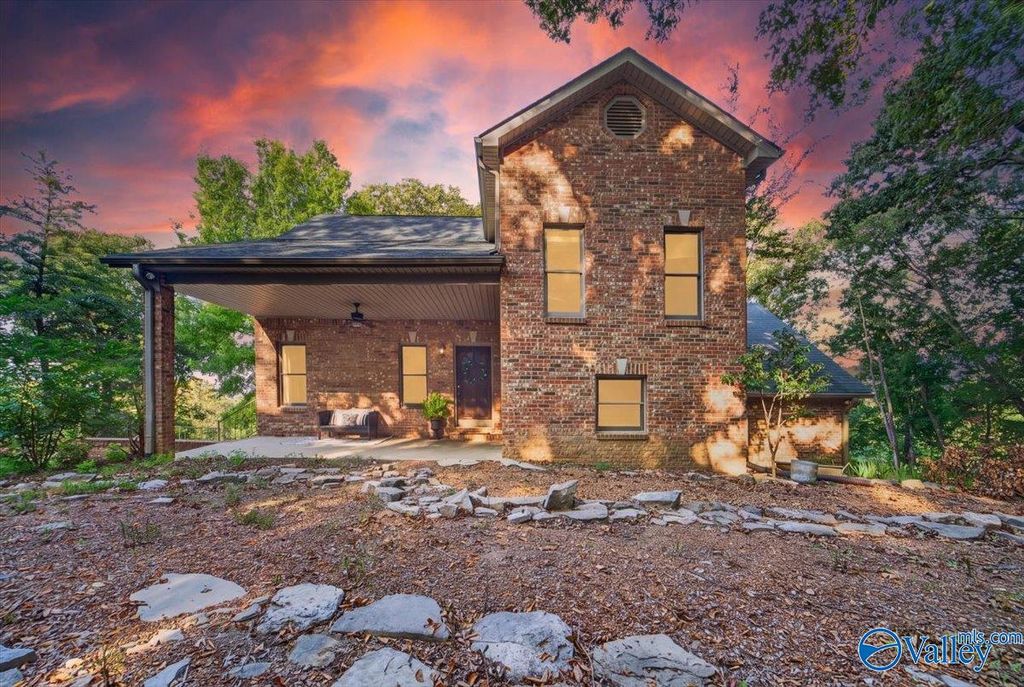 1649 Low Gap Road, New Hope, AL 35760