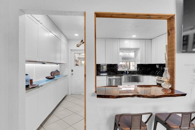 1237 57TH AVENUE N, St Petersburg, FL 33703
