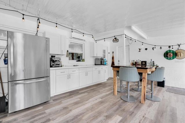 1237 57TH AVENUE N, St Petersburg, FL 33703