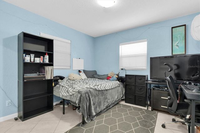 1237 57TH AVENUE N, St Petersburg, FL 33703