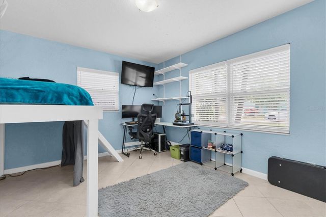 1237 57TH AVENUE N, St Petersburg, FL 33703