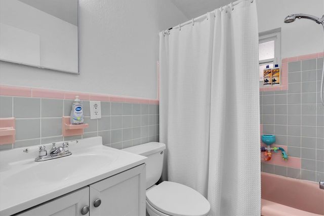 1237 57TH AVENUE N, St Petersburg, FL 33703