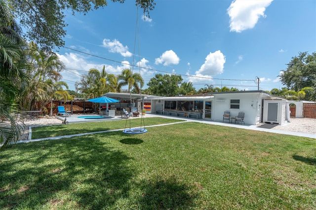1237 57TH AVENUE N, St Petersburg, FL 33703