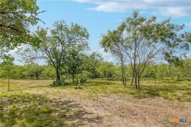 200 Armstrong Road, Lockhart, TX 78644