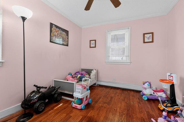 5918 Cardwell Street, Garden City, MI 48135