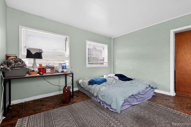 5918 Cardwell Street, Garden City, MI 48135