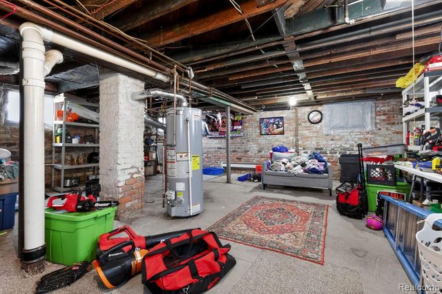 5918 Cardwell Street, Garden City, MI 48135