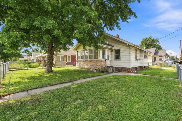 2554 E Grand Avenue, Des Moines, IA 50317