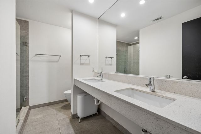 811 N Oak Cliff Boulevard, Dallas, TX 75208