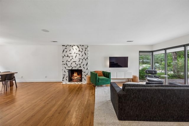811 N Oak Cliff Boulevard, Dallas, TX 75208