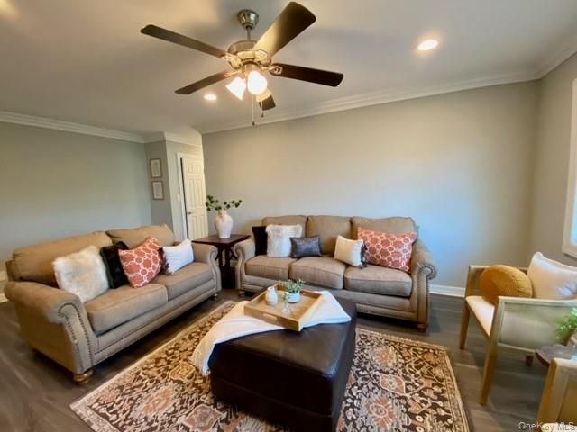 307 Robinson Avenue 8, Patchogue, NY 11772