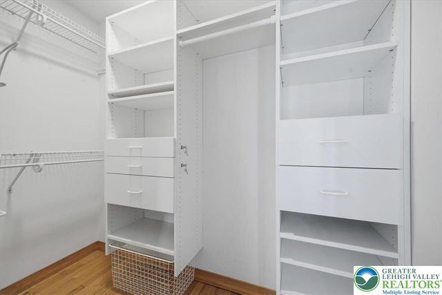 9 Kensington Circle, Allen Twp, PA 18067