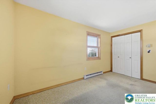 9 Kensington Circle, Allen Twp, PA 18067