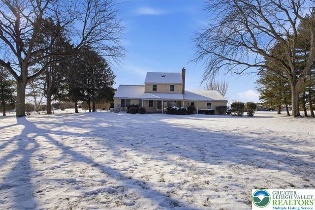 9 Kensington Circle, Allen Twp, PA 18067