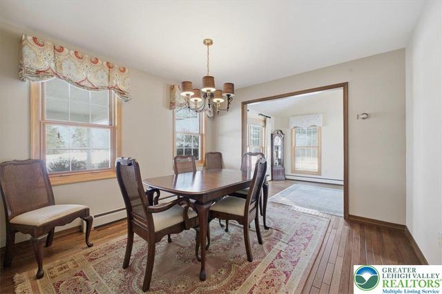 9 Kensington Circle, Allen Twp, PA 18067