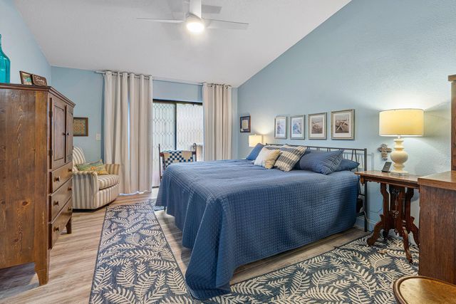 5225 Spice Drive, Palm Beach Gardens, FL 33418
