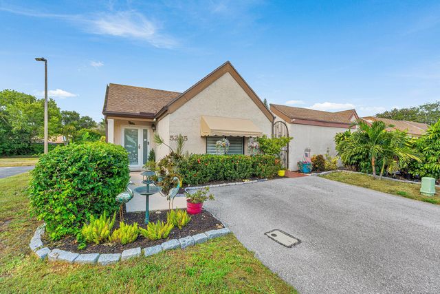 5225 Spice Drive, Palm Beach Gardens, FL 33418