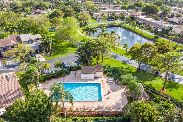 5225 Spice Drive, Palm Beach Gardens, FL 33418