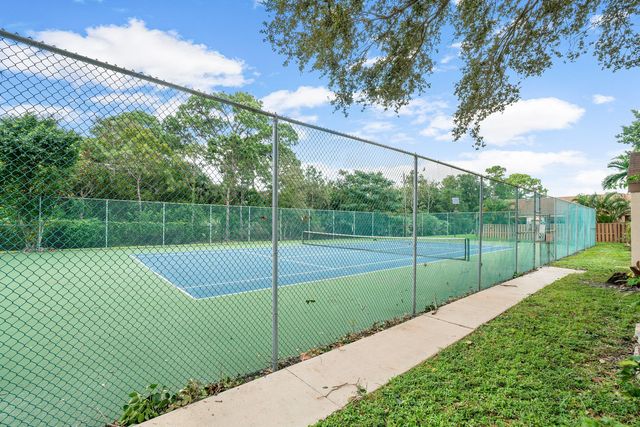 5225 Spice Drive, Palm Beach Gardens, FL 33418