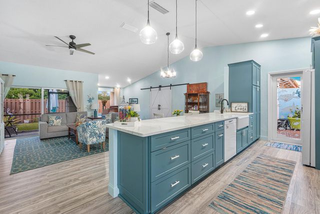 5225 Spice Drive, Palm Beach Gardens, FL 33418