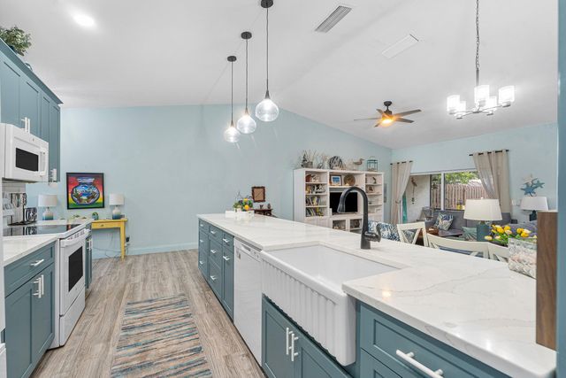 5225 Spice Drive, Palm Beach Gardens, FL 33418