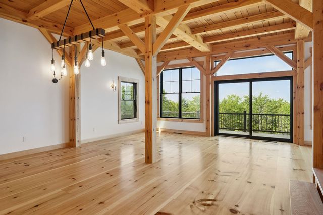19 Passaconway Road, Ossipee, NH 03814