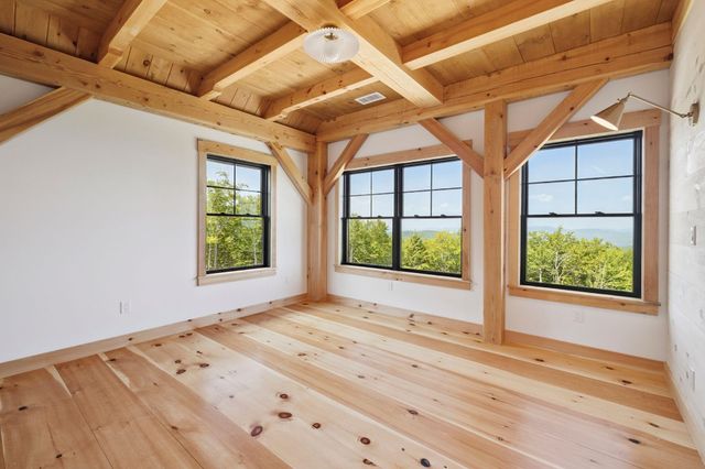 19 Passaconway Road, Ossipee, NH 03814